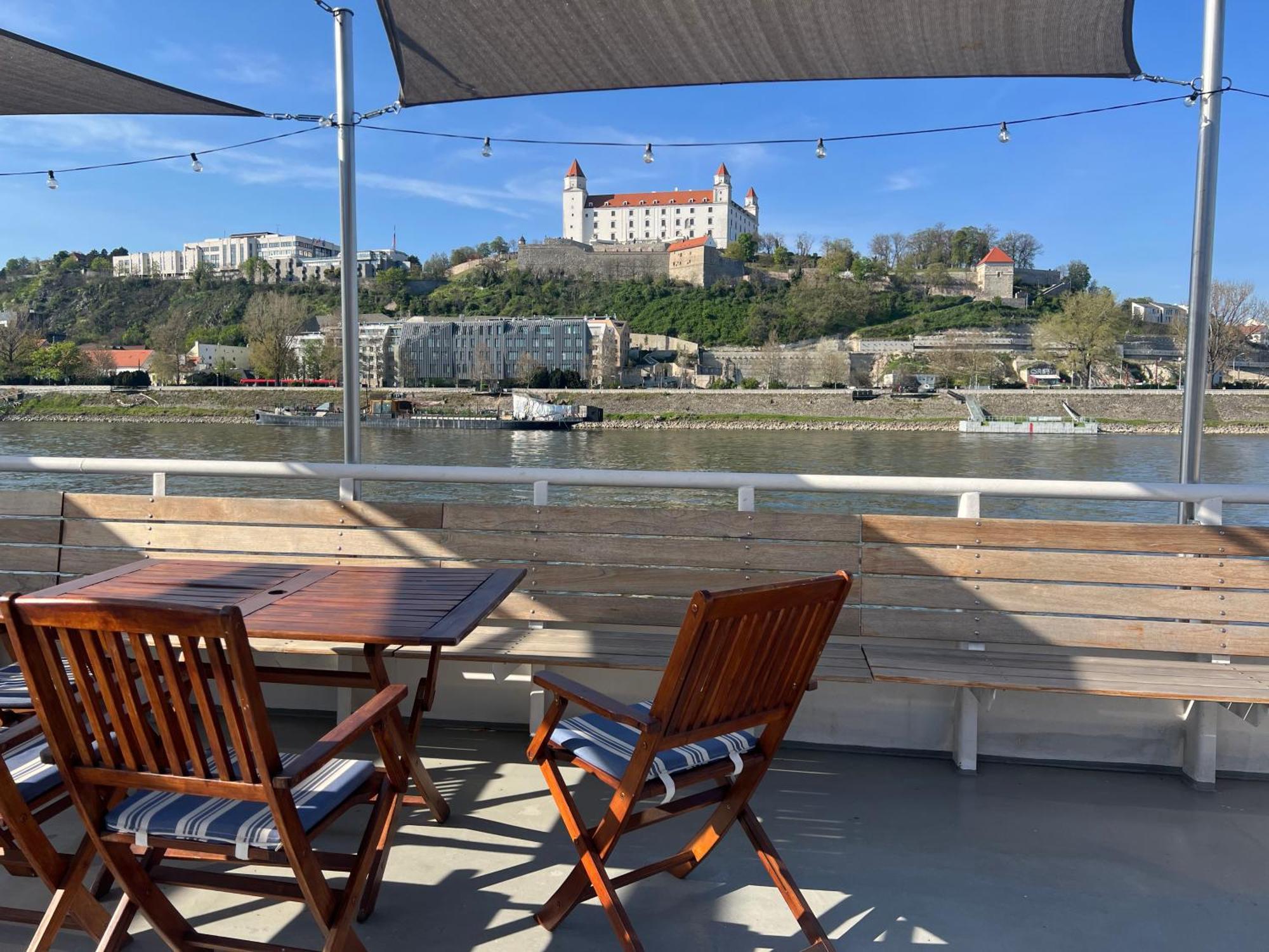 Appartamento Orient Express Istanbul By Zazi Bratislava Esterno foto