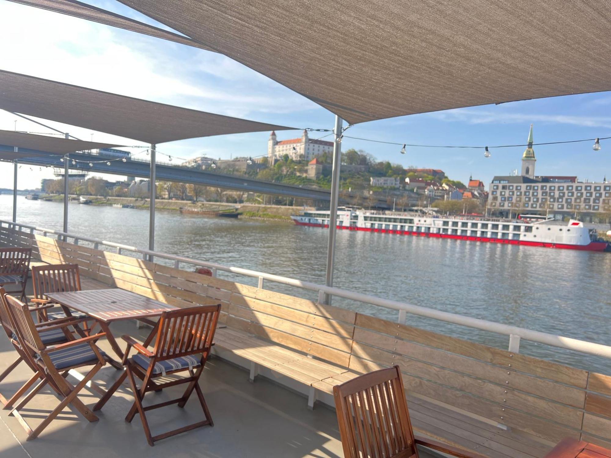 Appartamento Orient Express Istanbul By Zazi Bratislava Esterno foto